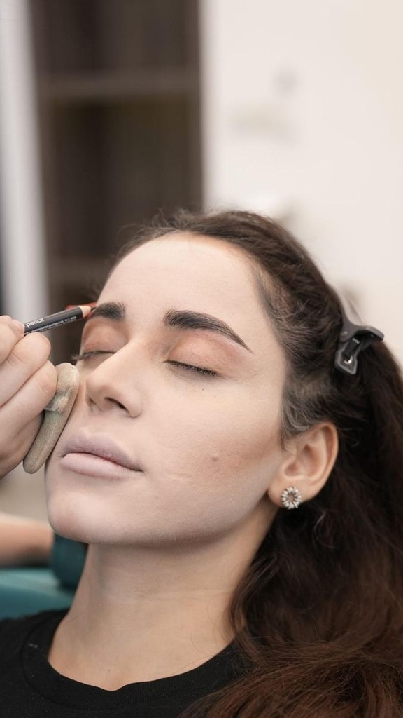 Salon Makeup